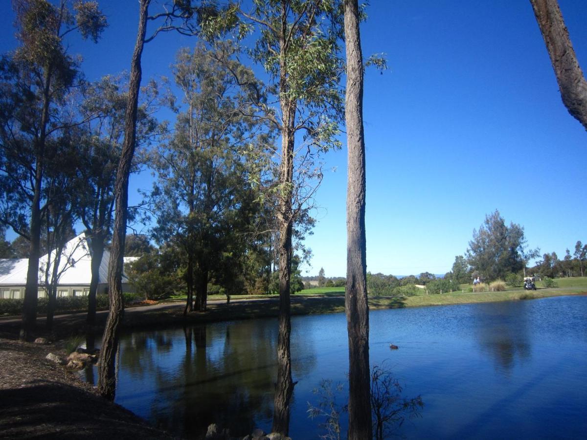 Villa 3Br De Saran Villa Located Within Cypress Lakes Resort Pokolbin Exterior photo